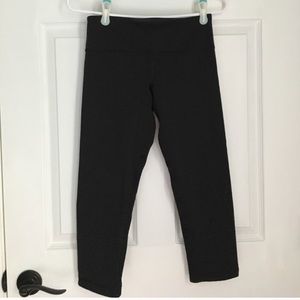 Lululemon Reversible Wunder Under Crop